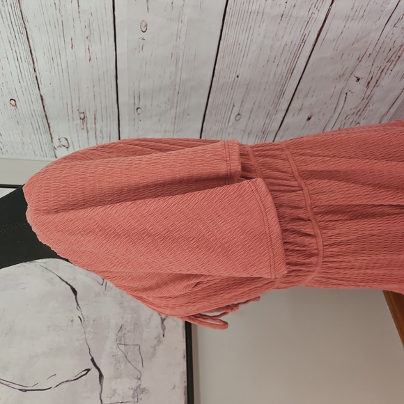 Gilli Dress - Picture 5 of 17